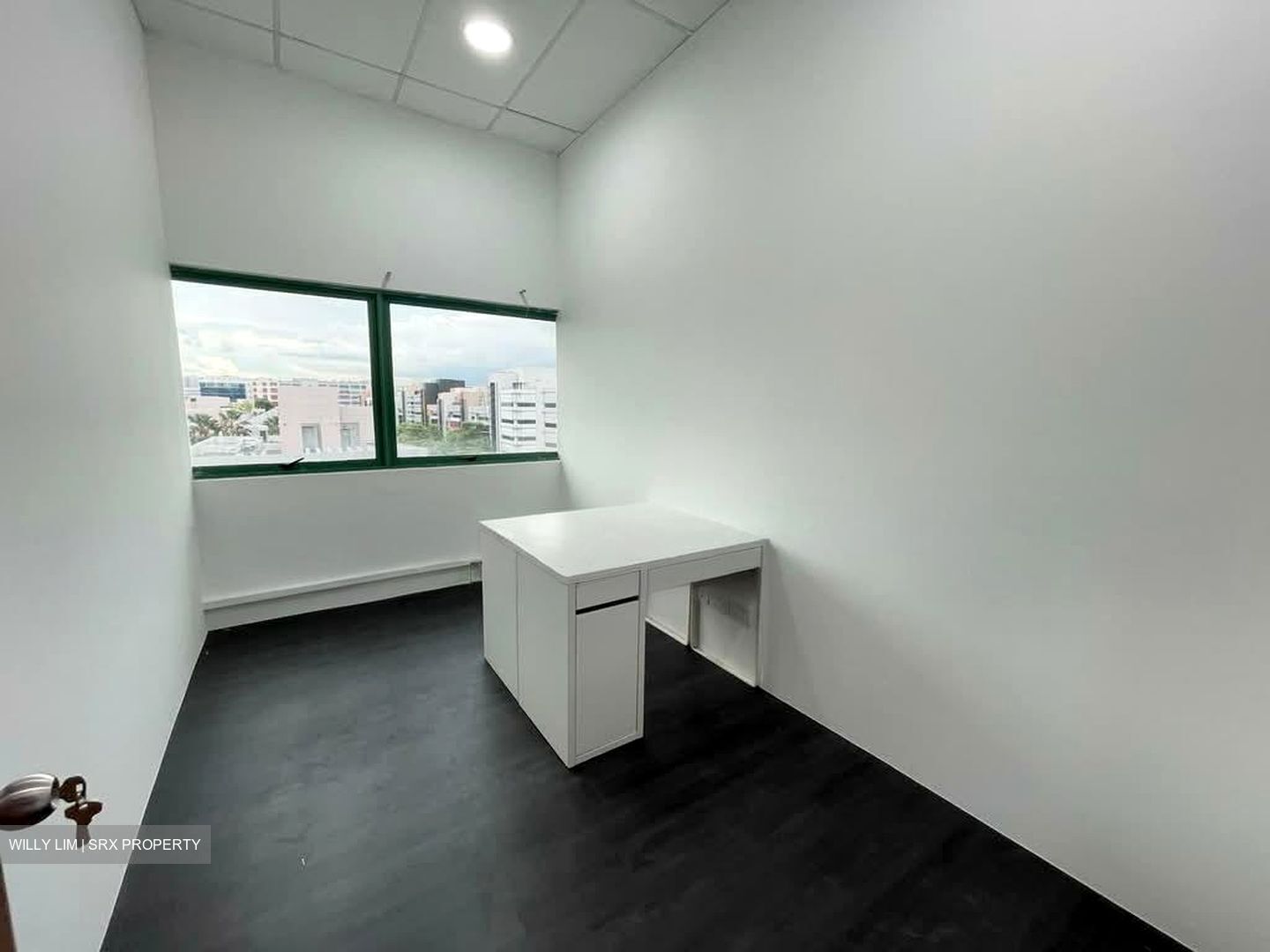 Techniques Centre (D14), Office #586598281
